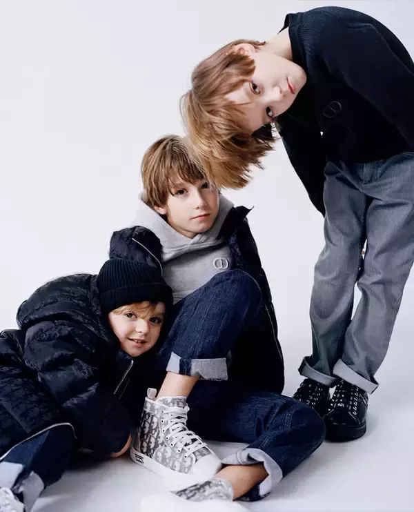 ディオールのキッズ服デビュー。父親好みの「気分のリンク」ができる  