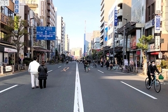 亀戸の沖縄“風”居酒屋で、看板娘が「メイクで生計を立てる」という夢を語ってくれた