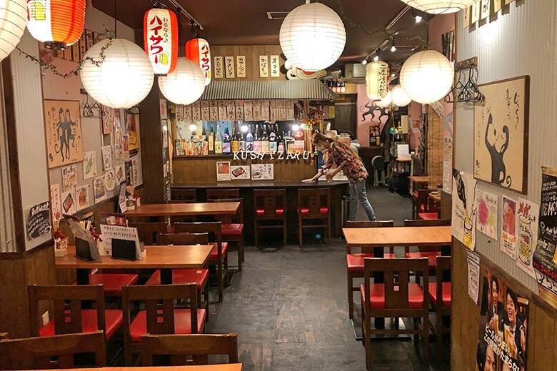 永福町の大阪串カツ居酒屋で 看板娘が楽しそうに踊りながら働いていた 21年2月25日 エキサイトニュース