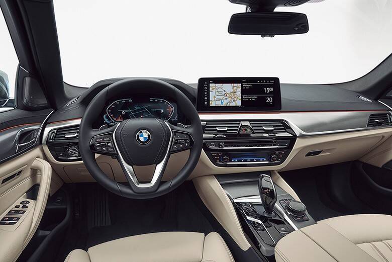 運転の楽しさを味わえる「BMW 5 シリーズ ツーリング」は最高の一台だ！