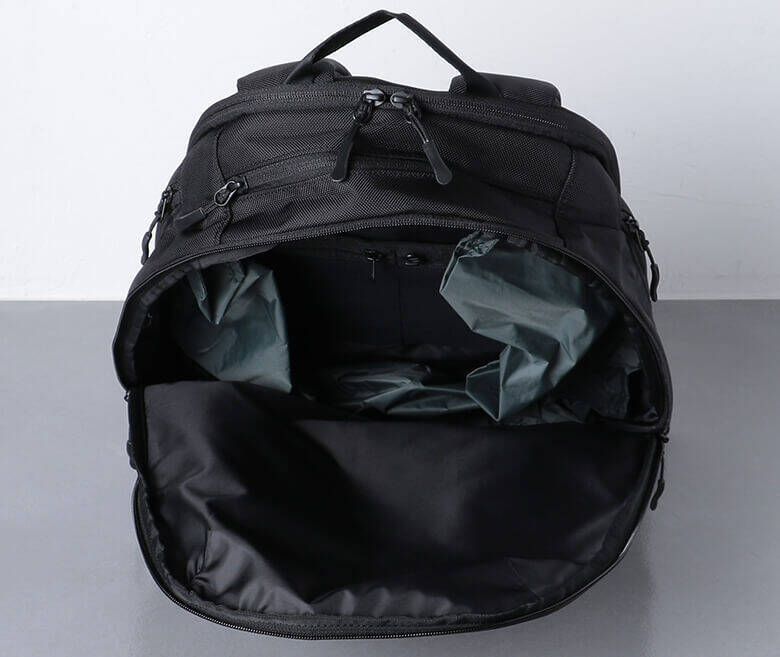バッグの中で“荷物の迷子”が頻発する人は、ユナイテッドアローズのコレに助けてもらおう