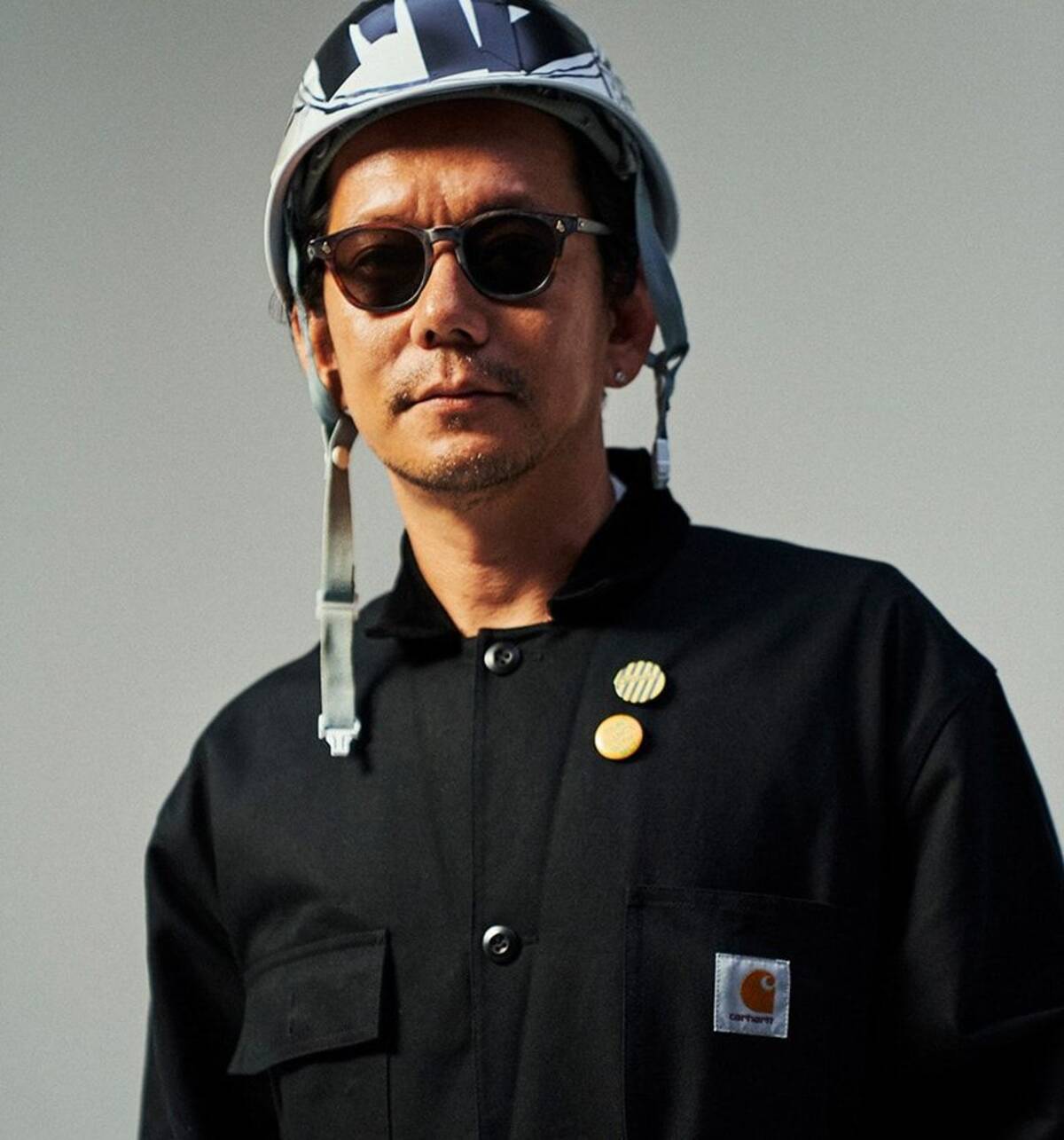 野村訓市が作った「カーハート WIP」のセットアップをすべての“働く男 