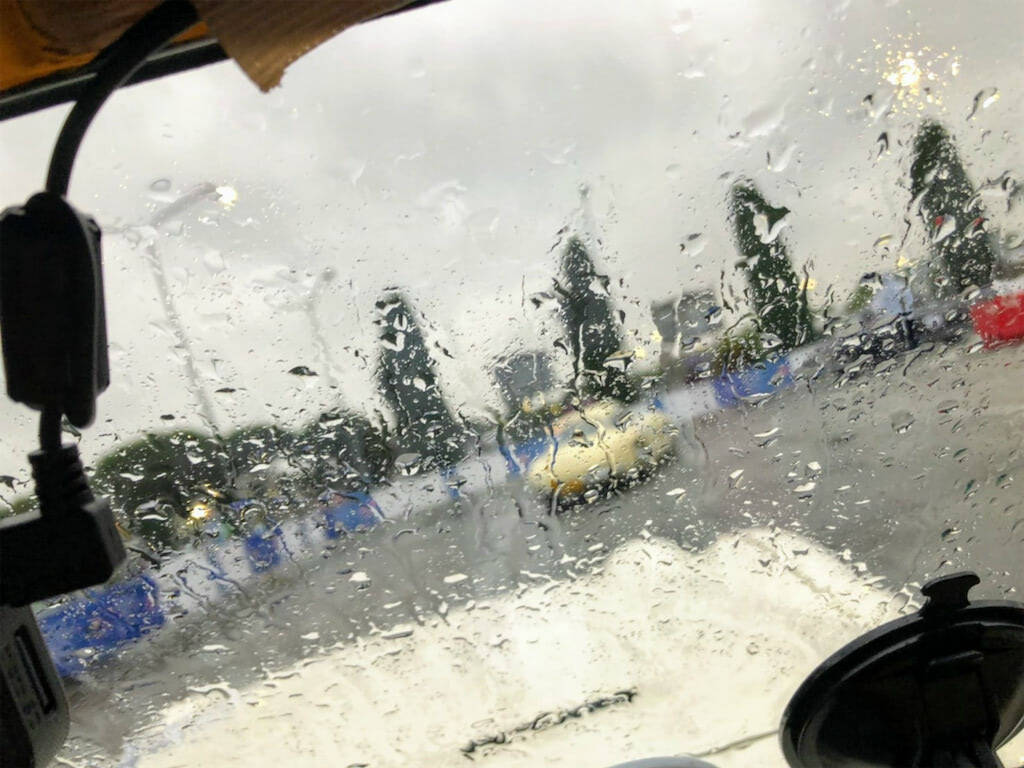 土砂降りの3日目 自分が濡れてもルートブックだけは濡らさない ミッレミリア現地レポート 年10月25日 エキサイトニュース