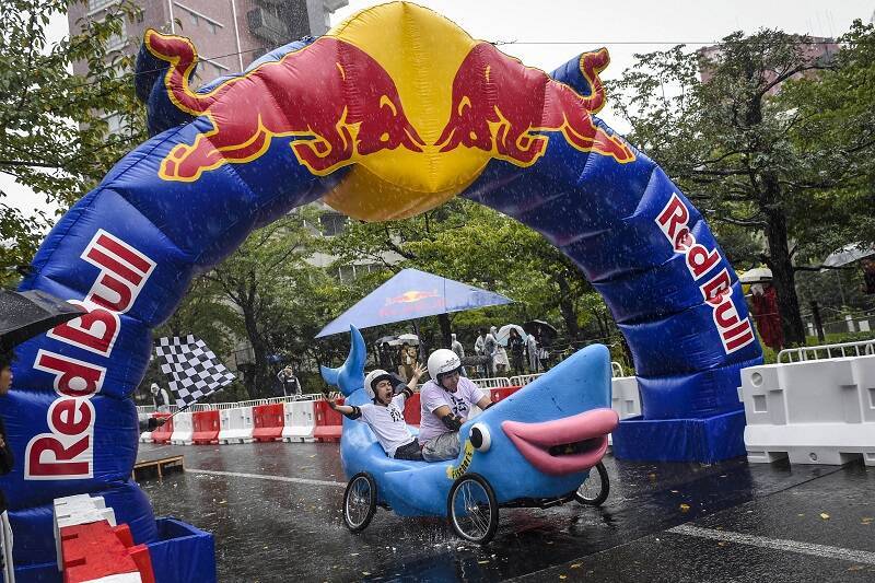 おバカなレースに大まじめ Red Bull Box Cart Race Tokyo 19 開催 19年10月1日 エキサイトニュース