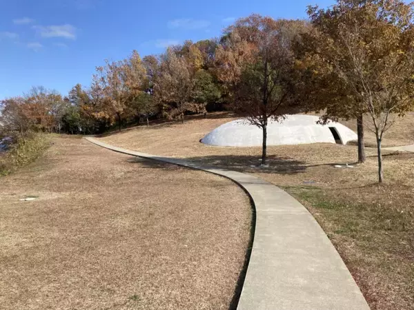 「スズキナオ　豊島美術館とたよりないもののために」の画像