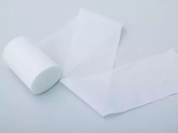 ジャッキー・チェンが「スタントなし」を学んだ日本のアクションスターは？