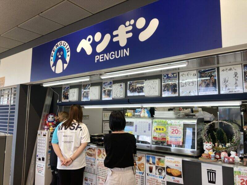 スズキナオ　双葉町に住んでいる山根さんと一緒に街を歩く