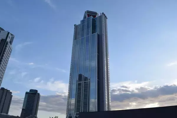 「スズキナオ　日が沈んで夜になるまでずっと見る」の画像