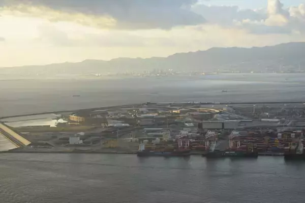 「スズキナオ　日が沈んで夜になるまでずっと見る」の画像