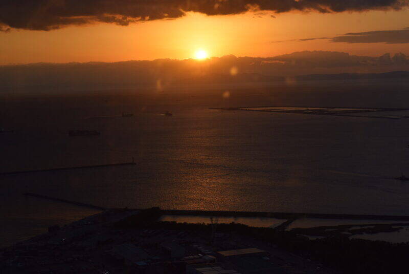 スズキナオ　日が沈んで夜になるまでずっと見る