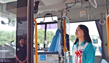 「顔パス」で乗れる護佐丸バス　サングラスやマスクでも認証OK　中城村で11月19日から開始