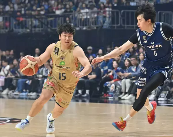 「【速報】琉球キングス敗れ1勝1敗に　BリーグCS決勝　決着は26日の最終戦へ」の画像