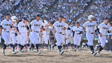 【速報】昨夏王者・沖縄尚学、甲子園2連覇ならず　横浜に敗れ初戦敗退