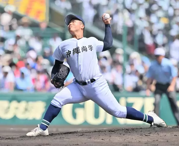 「【速報】昨夏王者・沖縄尚学、甲子園2連覇ならず　横浜に敗れ初戦敗退」の画像