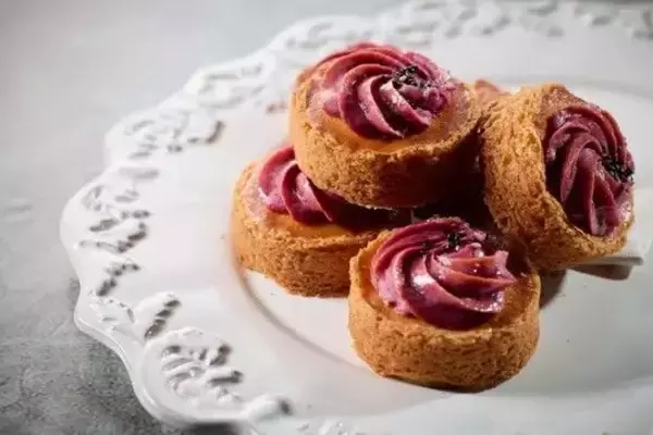 「リウボウ1階のあのお店が様変わり　甘い香りの「ライブキッチン」新登場」の画像