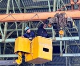 創業37年の経験生かし天井クレーン点検　事業者の安全管理を支援　西原町・金一重量