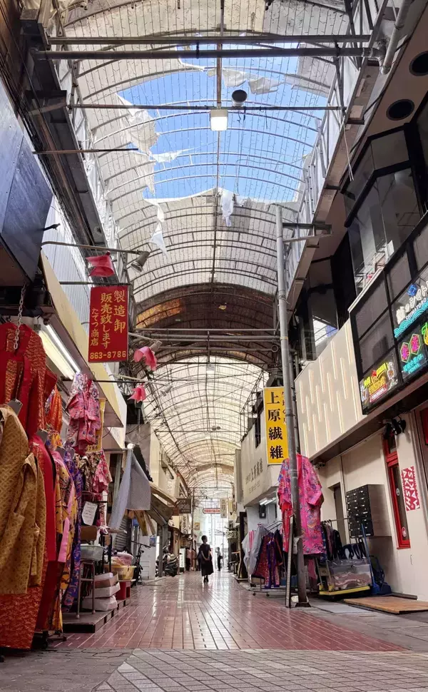 「そろそろ限界」　台風のたびに修理費かさむ　老朽化アーケード、維持か撤去か　那覇市・商店街