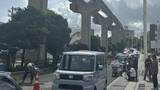 「「道路に穴」通報　4時間の片側1車線通行　那覇市立病院前の交差点付近でアスファルト修繕」の画像2