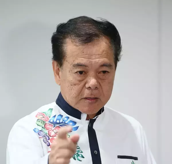 【速報】南城市・古謝景春市長が失職　セクハラ問題巡り2度目の不信任可決　賛成17･反対1･退席2