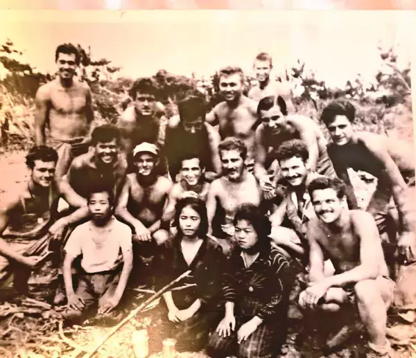 「「祖父と写った住民3人どこに」 沖縄・久米島、米兵の孫が情報求める【拡大写真あり】」の画像