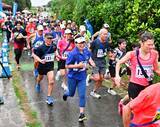「沖縄・残波岬駅伝、宜野湾陸友会Aが7連覇　東シナ海を望むコース　505人が駆け抜けた」の画像1