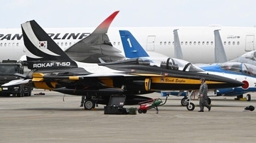 韓国空軍「ブラックイーグルス」が那覇空港に飛来　日韓両国の防衛協力をアピールか