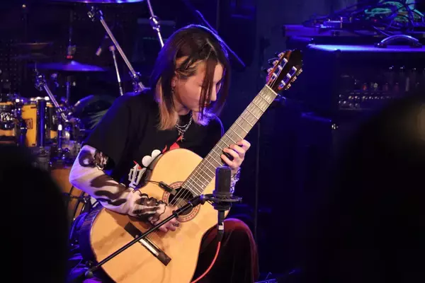 「沖縄市のライブハウス「7th Heaven Koza」が25周年フェス　ドラゴンボールZ主題歌も紫の名曲もミリオン曲も　世界的プレイヤーが一堂に」の画像