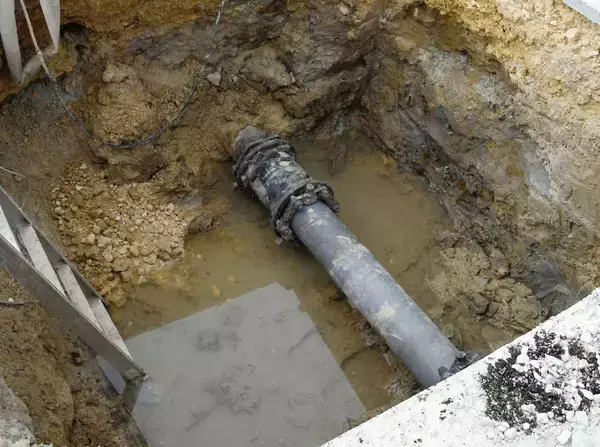 南城市・玉城堀川で断水　きょう17日午後10時から　飲料水などのくみ置き呼びかけ