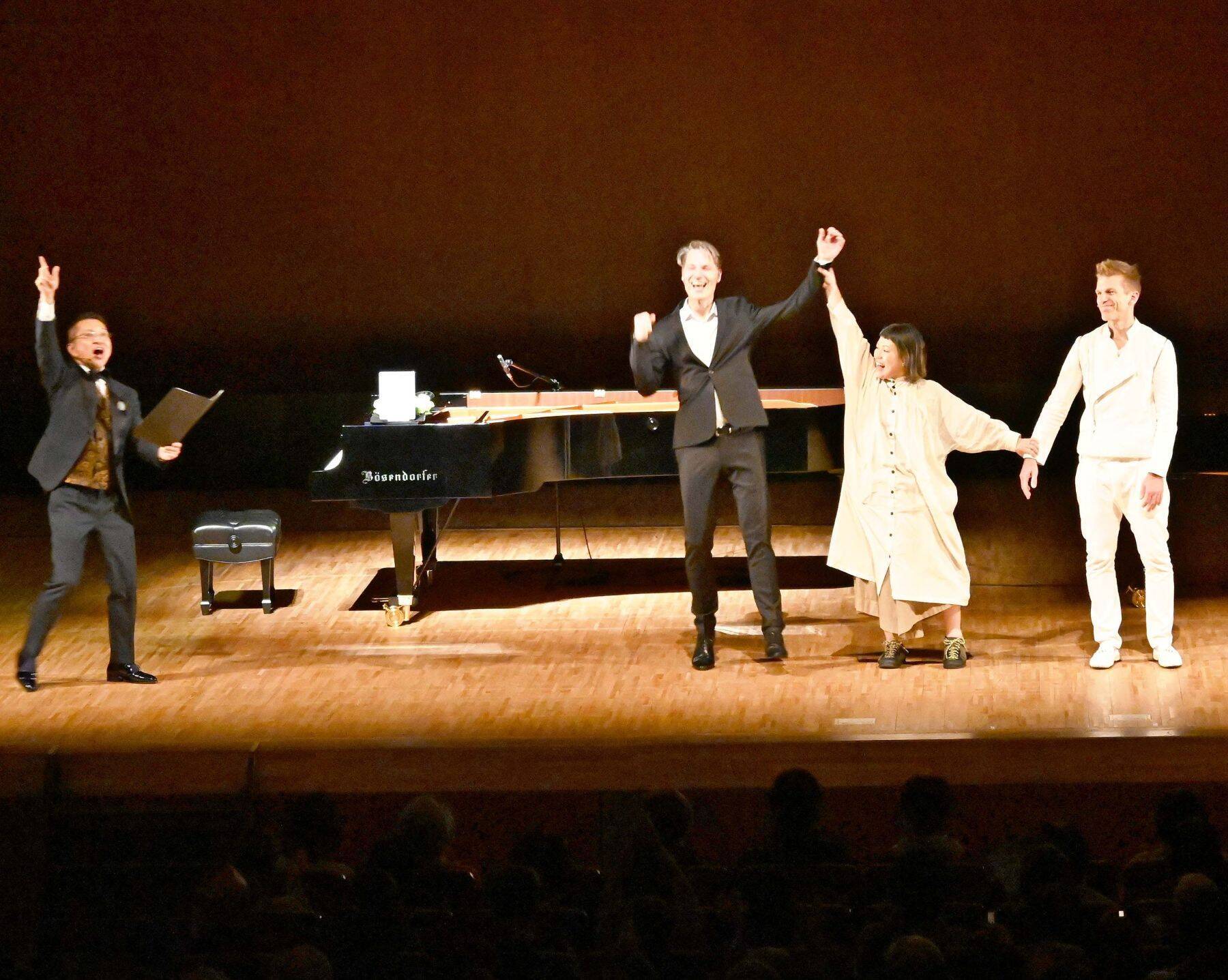 観客が勝敗決める　「ピアノ・バトル」きょう11月3日開催　当日券販売、沖縄コンベンションセンター