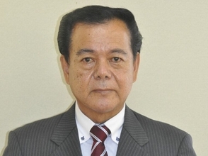 沖縄・南城市長の「不起訴は不当」　元運転手へのわいせつ容疑で検審「市民感覚からすると納得いかず」