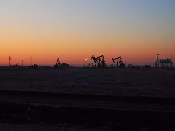 「力こそ正義」に抗して　年明けに岐路に立つ世界［安田菜津紀エッセイ］