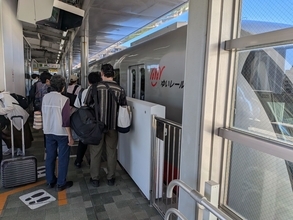 【続報】ゆいレールが全線で運行再開　ダイヤに大幅な乱れ（7日8時25分現在）