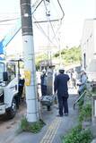 「豊見城市高安の県道11号で一時交通規制　電柱倒壊の恐れで【午後0時35分解除】」の画像3