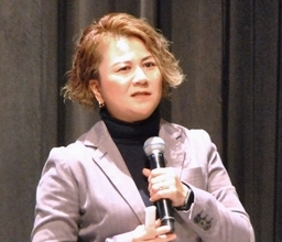 親に刃物を向けられたり、育児放棄でドッグフードを食べたり…沖縄県警元職員が語る、虐待を受けた子の心の内側