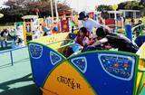 「沖縄初「インクルーシブ公園」ってどんな場所？　県総合運動公園にオープン、0歳から遊べる年齢別エリアも」の画像1