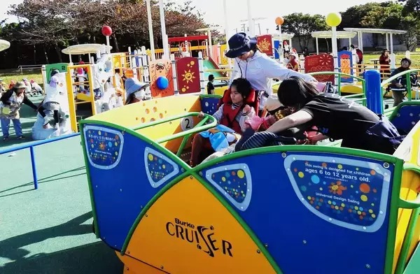 沖縄初「インクルーシブ公園」ってどんな場所？　県総合運動公園にオープン、0歳から遊べる年齢別エリアも