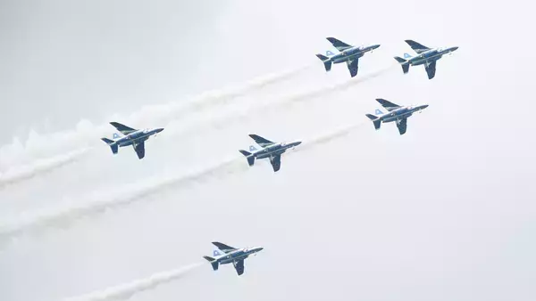 ブルーインパルス　沖縄・八重山3市町で初の展示飛行　3月28日、駐屯地開設10年で