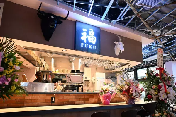 「【全店写真付き】那覇のマチグヮーで“はしご酒グルメ”！ 新名所 「マキシカーニバル」全18店舗完全ガイド」の画像