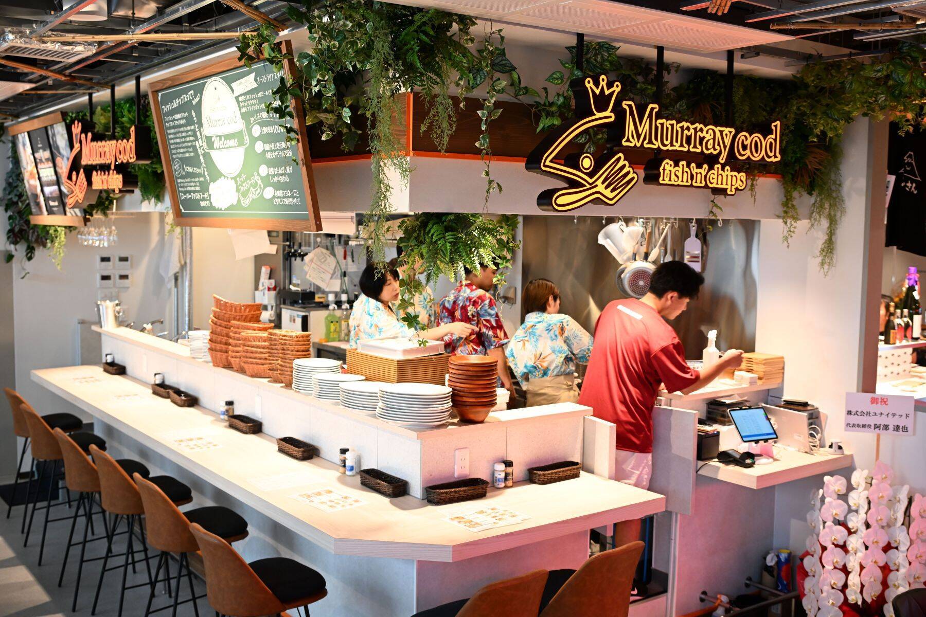 【全店写真付き】那覇のマチグヮーで“はしご酒グルメ”！ 新名所 「マキシカーニバル」全18店舗完全ガイド