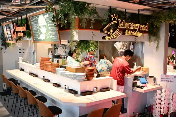 「【全店写真付き】那覇のマチグヮーで“はしご酒グルメ”！ 新名所 「マキシカーニバル」全18店舗完全ガイド」の画像