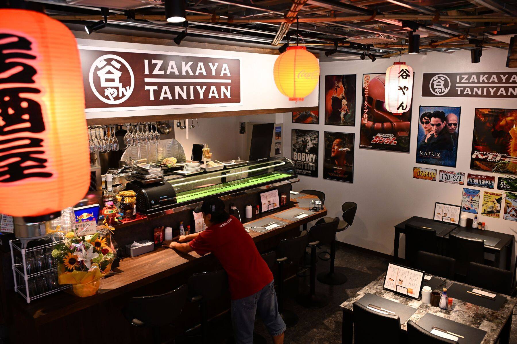 【全店写真付き】那覇のマチグヮーで“はしご酒グルメ”！ 新名所 「マキシカーニバル」全18店舗完全ガイド