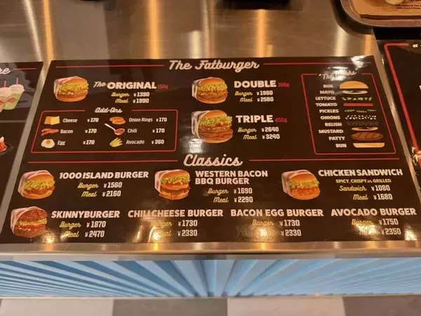 「【嘉手納町】アメリカ発の大人気ハンバーガー屋『FATBURGER OKINAWA』沖縄上陸！プレオープン初日に行ってきたよ♪【美ら浜つーしん】」の画像