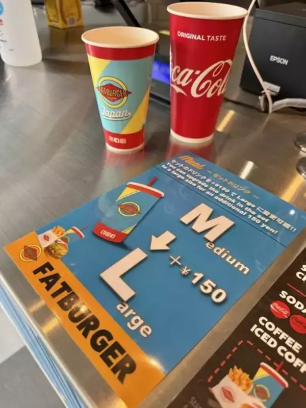 「【嘉手納町】アメリカ発の大人気ハンバーガー屋『FATBURGER OKINAWA』沖縄上陸！プレオープン初日に行ってきたよ♪【美ら浜つーしん】」の画像