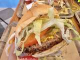 「【嘉手納町】アメリカ発の大人気ハンバーガー屋『FATBURGER OKINAWA』沖縄上陸！プレオープン初日に行ってきたよ♪【美ら浜つーしん】」の画像19