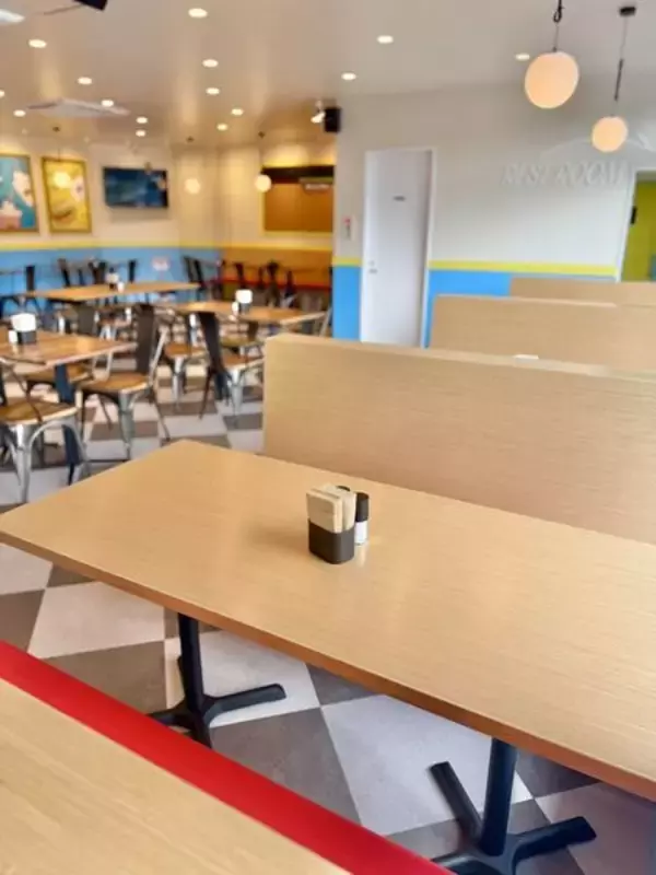 「【嘉手納町】アメリカ発の大人気ハンバーガー屋『FATBURGER OKINAWA』沖縄上陸！プレオープン初日に行ってきたよ♪【美ら浜つーしん】」の画像