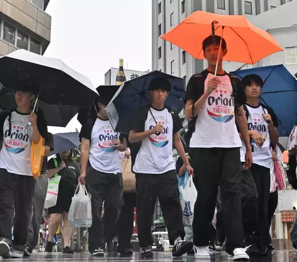 沖縄の観光客数　最多更新1087万人超え　2025年見込みで2019年上回る　万博の影響受けず