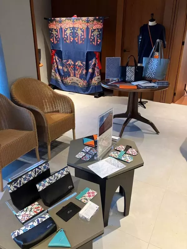 「大人のリゾートライフを意識　琉球びんがたレザーブランド｢Bin.｣発表会　那覇市久茂地、10月19日まで」の画像