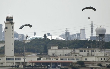 米軍、嘉手納で15日に降下訓練計画　地元は全面禁止求める