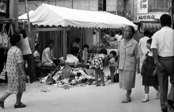 「［ぶらり おきなわ'70s］那覇市の平和通り」の画像