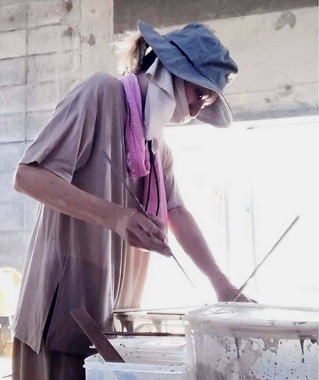 Coccoさんの彫刻作品、沖展で初入選　母の出身地・伊平屋の土で「島の魅力を存分に表現」　陶芸ベースに創作